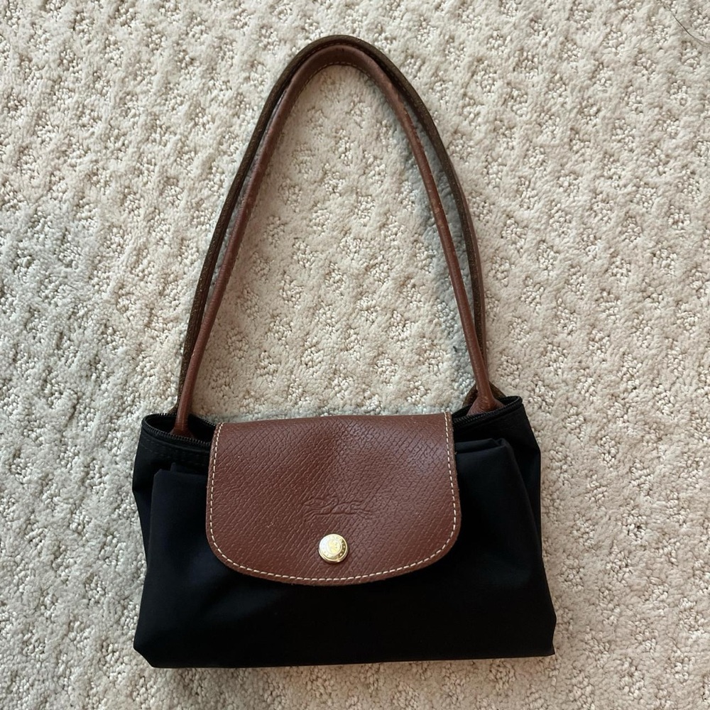 Longchamp Black and Brown Shoulder Bags with Classic Design